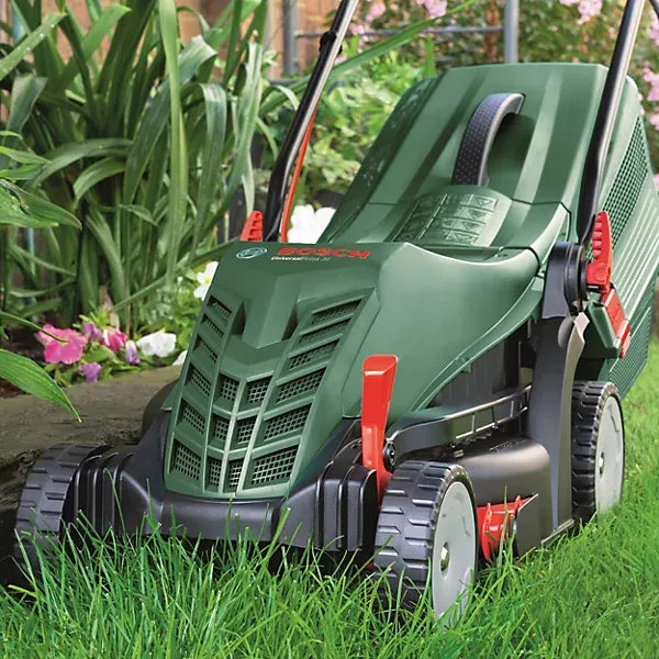 Bosch UniversalRotak 34-410 Corded Rotary Lawnmower